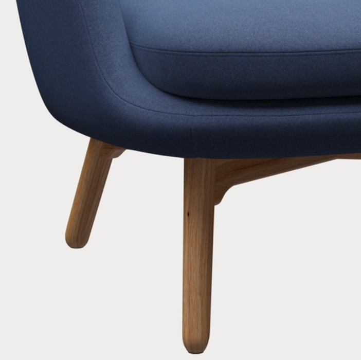 FRI™ Lounge Chair