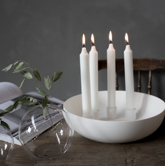Round Tray with Candle Holder
