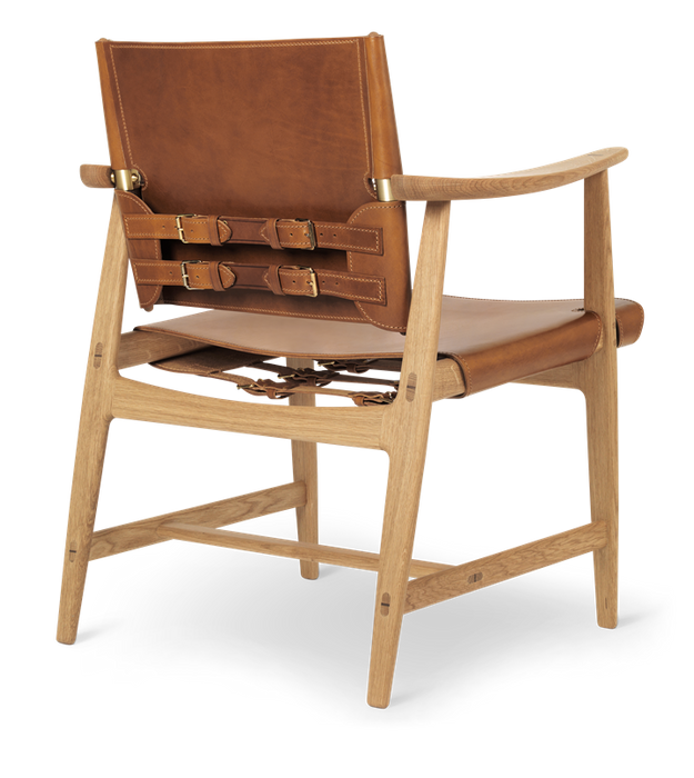 BM1106 Huntsman Chair