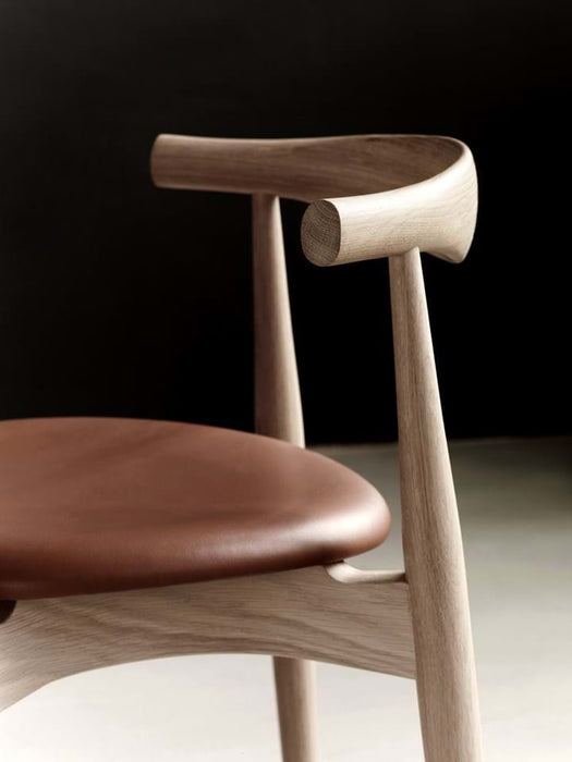 CH20 Elbow Chair